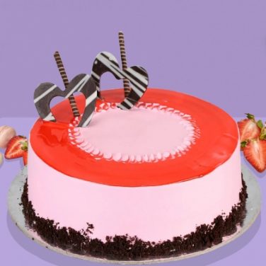 Red Glaze Strawberry Cake