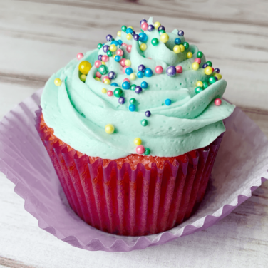 Yummy Strawberry Cupcakes (Set of 6)