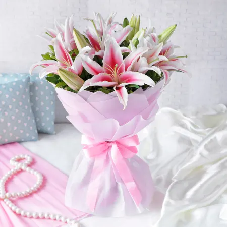 6 Lillies Bouquet