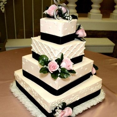 Order Luxury Brand Cakes in Gurgaon, Delhi- TheBakers